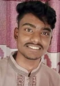 বড়াইগ্রামে কলেজ ছাত্রের আত্মহত্যাকে কেন্দ্র করে মহাসড়ক অবরোধ ও কলেজ ভাংচুর#সংবাদ শৈলী 