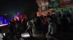 নাটোরের গুরুদাসপুরে বিএনপির দুই গ্রুপের সংঘর্ষ, এক পুলিশ সদস্য সহ আহত ৫৳সংবাদ শৈলী