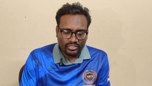 কন্টেইনারে তেল দেওয়ার প্রতিবাদ করায় সাংবাদিককে মারধর #সং বাদ শৈলী