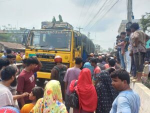 লালপুরে ট্রাকচাপায় মোটরসাইকেল চালকের মৃত্যু#সংবাদ শৈলী