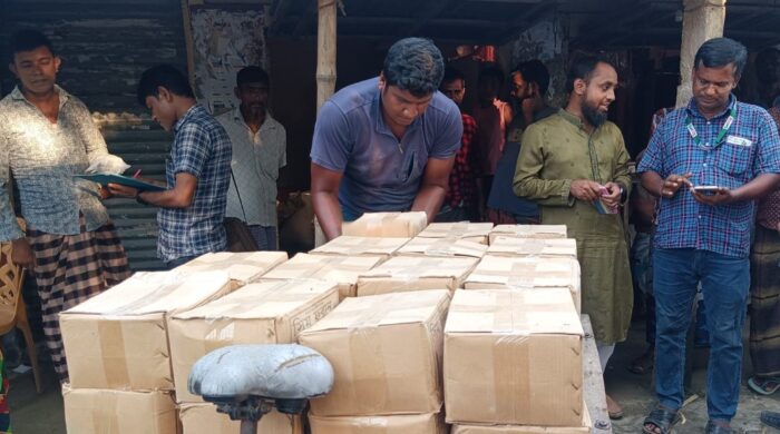 বড়াইগ্রামে ৬ লক্ষ টাকার অবৈধ কীটনাশক জব্দ ও ধ্বংস#সংবাদ শৈলী