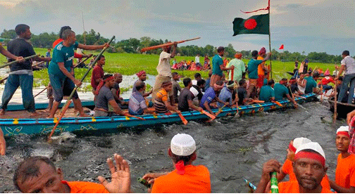 গুরুদাসপুরের কচুগাড়ী বিলে নৌকা বাইচ প্রতিযোগিতায় মানুষের ঢল#সংবাদ শৈলী