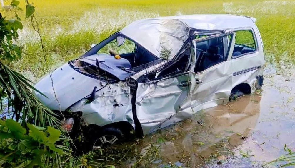 বড়াইগ্রামে পৃথক দুইটি সড়ক দুর্ঘটনায় এক ভ্যান চালক নিহত, আহত তিন#সংবাদ শৈলী