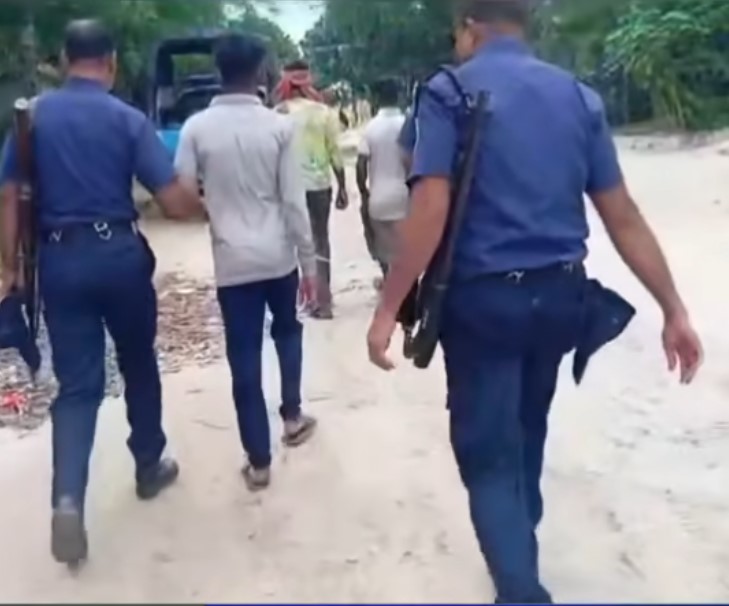 নাটোরের লালপুরে অবৈধ বালু উত্তোলন বন্ধে সেনা অভিযান, আটক-৩#সংবাদ শৈলী