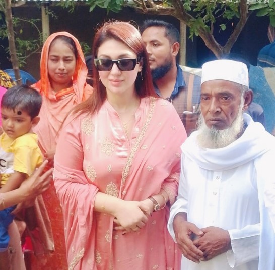 জাল টাকায় প্রতারিত হওয়া সেই রইস উদ্দিনের বাড়িতে অপু বিশ্বাস#সংবাদ শৈলী