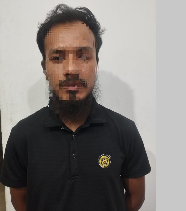নাটোরের সিংড়ায় দুই ভাইয়ের বিরোধ মেটাতে গিয়  নিহত মিঠুনের হত্যাকারী গ্রেফতার#ছবি সংগৃহিতর