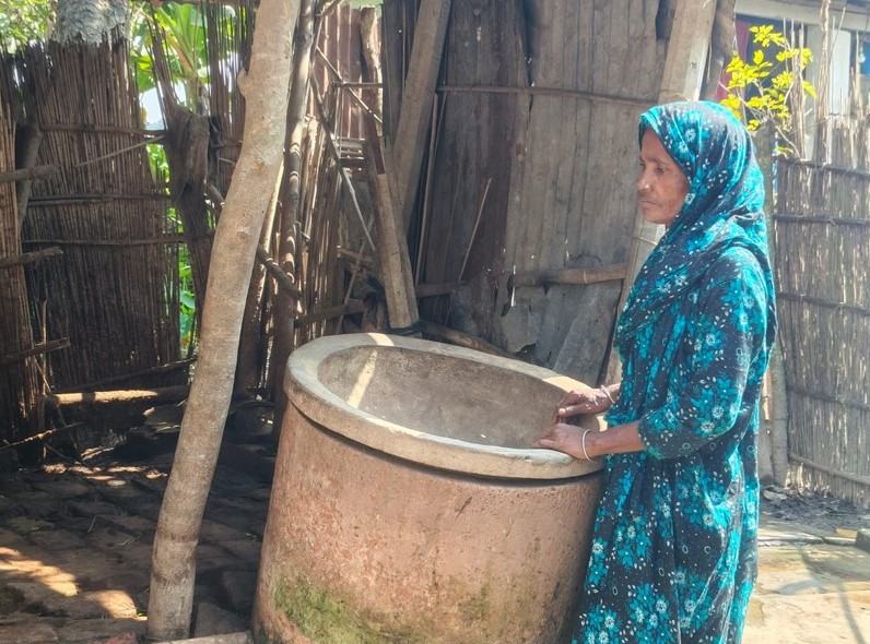 শুন্য গোয়াল ঘরে দাড়িয়ে অশ্রু শিক্ত জরিনা বেগম#সংবাদ শৈলী