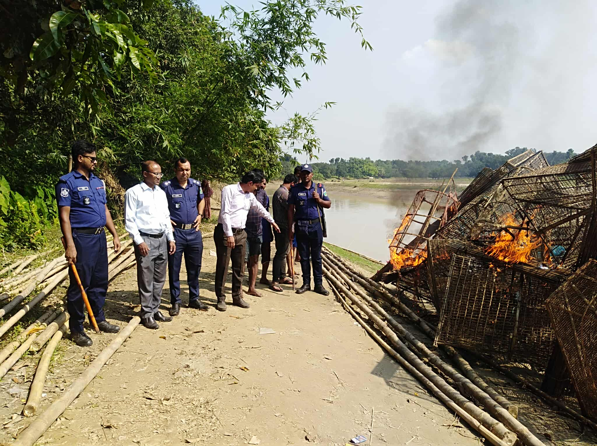 সূতি জাল ধ্বংস-সংবাদশৈলী