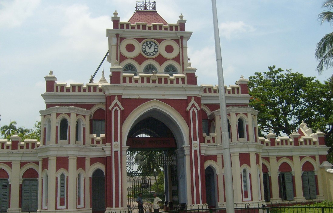 উত্তরা গণভবনে উপদেষ্টা পরিষদের বৈঠককে কেন্দ্র করে চলছে উন্নয়ন কাজ#সংবাদ শৈলী