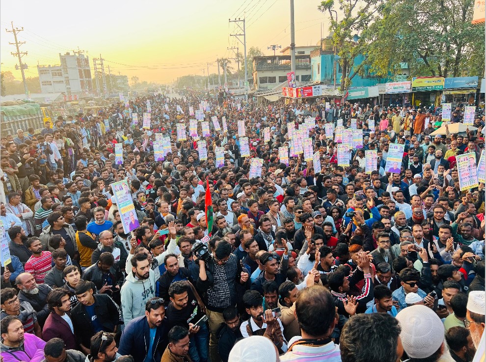 সিংড়ায় বিএনপি প্রার্থীর মনোনয়ন বাতিলের দাবিতে মহাসড়ক অবরোধ #সংবাদ শৈলী