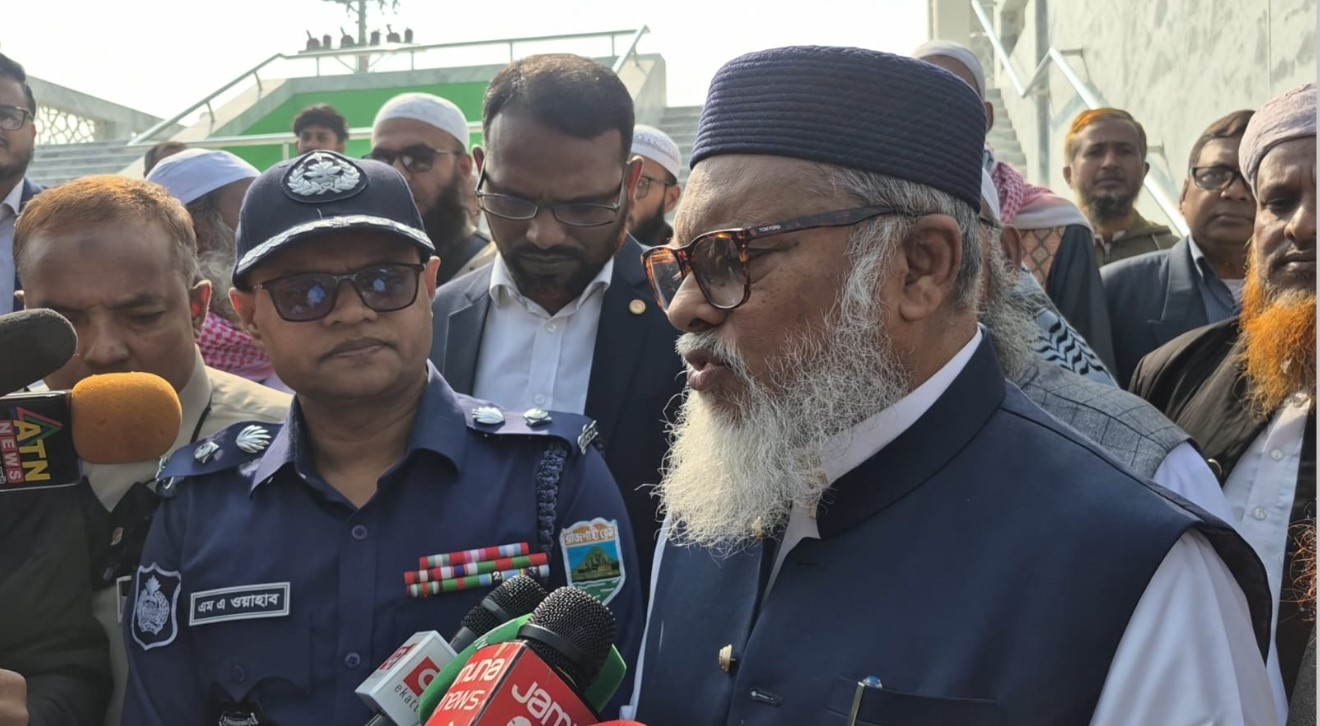 হজ্ব ব্যবস্থাপনাকে সহজীকরণে সরকার উদ্যোগ গ্রহণ করেছে: ধর্ম উপদেষ্টা#সংবাদ শৈলী