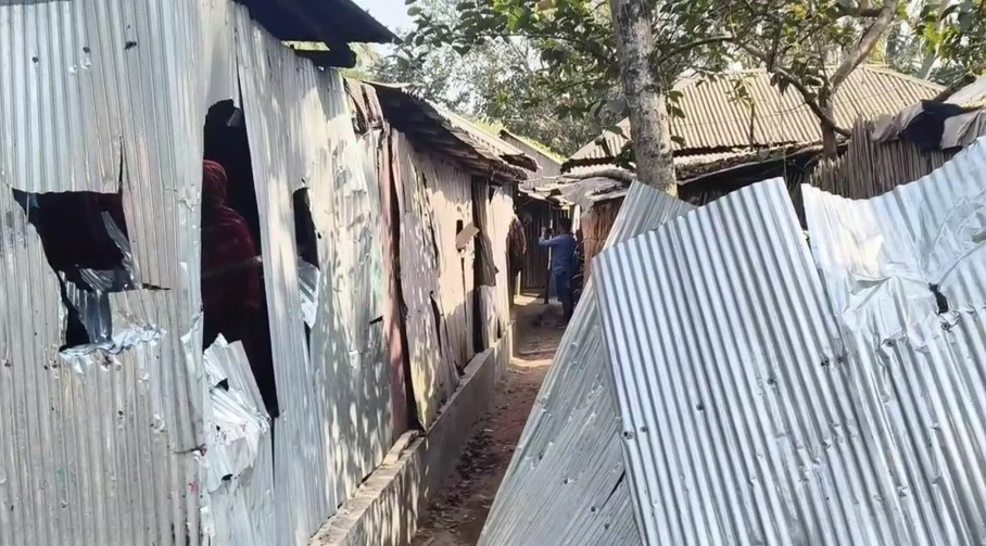 বড়াইগ্রামে বিএনপি ও জামায়াত সংঘর্ষ, গুলি, জামায়াত,বিএনপি নেতাসহ আহত১২#সংবাদ শৈলী