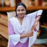 বিড়াল আনতে গিয়ে তিন তলা থেকে পড়ে তরুণীর মৃত্যু