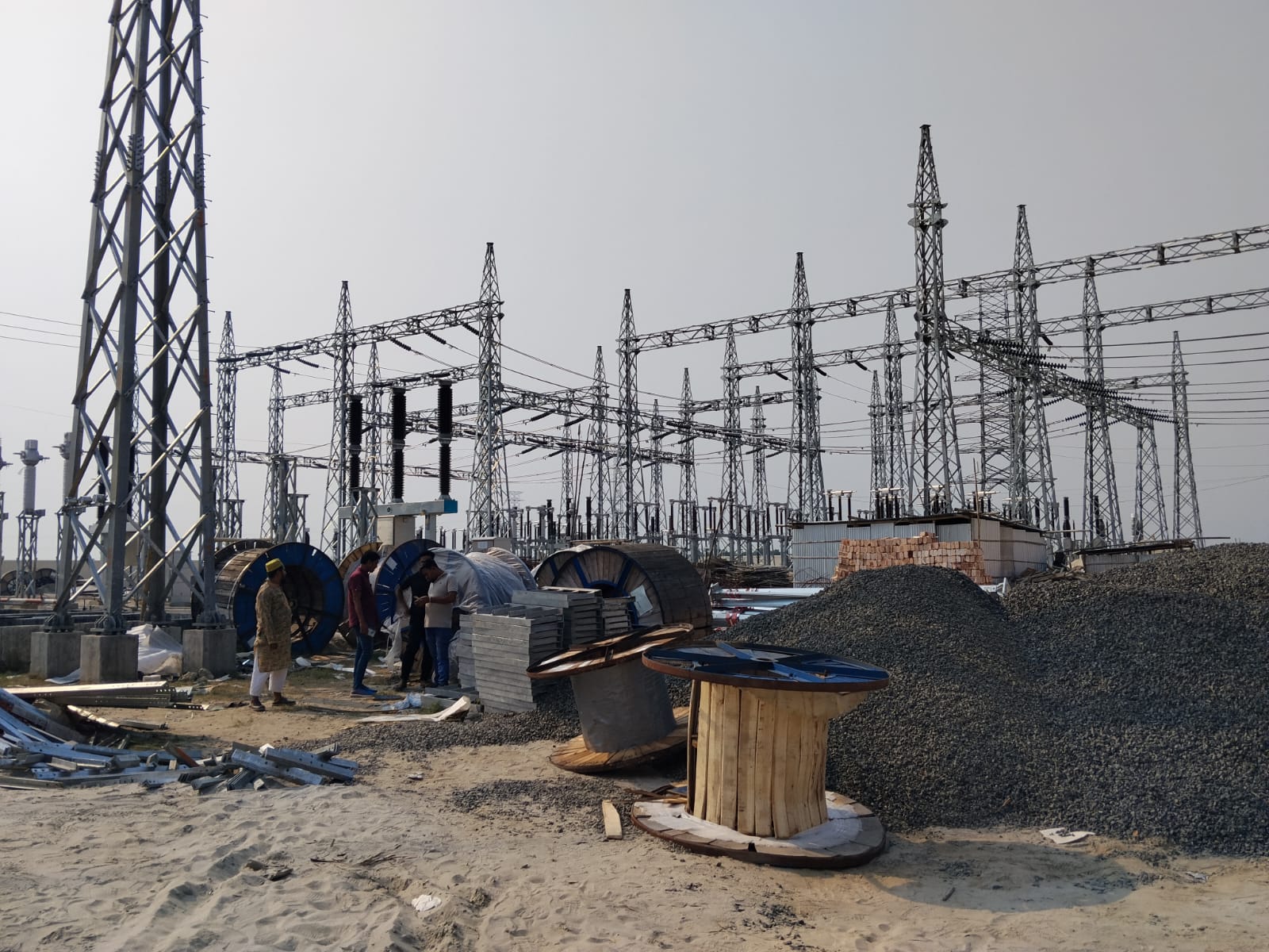 নাটোরে নির্মাণাধীন পাওয়ার গ্রিড স্টেশনে রহস্যময় ডাকাতি! ২ কোটির মালামাল লুট!#সংবাদ শৈলী