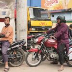 নাটোরে মোটরসাইকেল প্রতি দেওয়া হচ্ছে এক’শ টাকার তেল