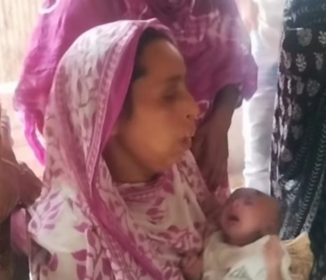 লালপুরে বাড়ি থেকে ১ মাস বয়সী শিশু চুরির একদিন পরে ফিরে পেলেন পরিবার#সংবাদ শৈলী