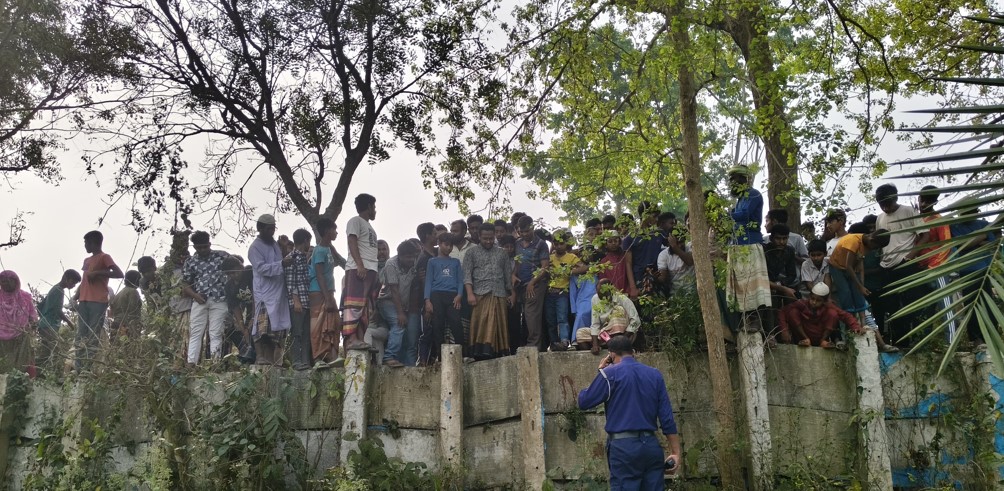 বড়াইগ্রামে মহাসড়কের পাশ থেকে অজ্ঞাত ব্যক্তির লাশ উদ্ধার#সংবাদ শৈলী