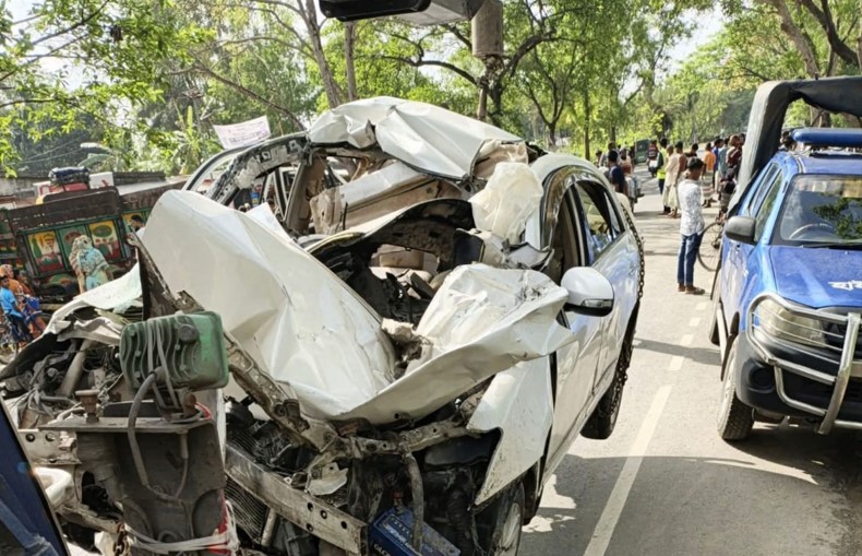 বড়াইগ্রামে সড়ক দুর্ঘটনায় প্রকৌশলীর মৃত্যু, কাল ছিল তার বিয়ে!#sangbad shoily