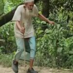 দড়ি  বেয়ে মসজিদে গিয়ে আজান দেওয়া সেই বৃদ্ধ মোয়াজ্জিন আর নেই