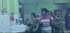 বাবার বাড়িতে যাওয়া হলোনা গৃহবধূ রেবেকার, ট্রাকের ধাক্কায় মৃত্যু