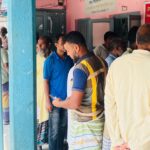 বাগাতিপাড়ায় সার সংকটে বিপাকে কৃষক, ডিলার পয়েন্টে দীর্ঘ লাইন