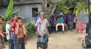 নাটোরের গুরুদাসপুরে পুকুরে ভাসমান নারীর মরদেহ উদ্ধার 