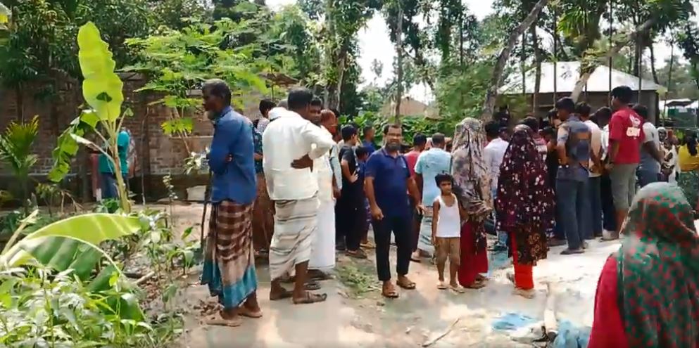 নাটোরে পুকূর থেকে রিকসা চালকের মৃতদেহ উদ্ধার #সংবাদ শৈলী