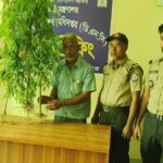 নাটোরে জমি থেকে উদ্ধার করা গাঁজার গাছ সহ আটক ১ 