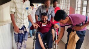 সিংড়ায় গণঅধিকার পরিষদের সভাপতিকে মারপিটের অভিযোগ বিএনপি নেতার বিরুদ্ধে #সংবাদ শৈলী