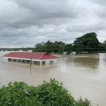 ভারী বৃষ্টি ও উজানের ঢলে দুই অঞ্চলে বন্যার ঝুঁকি
