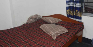 আবাসিক হোটেলে হঠাৎ অভিযান, ৭ নারী-পুরুষ ধরা