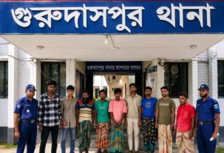 নাটোরের গুরুদাসপুরে পুলিশের ওপর হামলা: মামলায় ৯ জন গ্রেফতার#সংবাদ শৈলী
