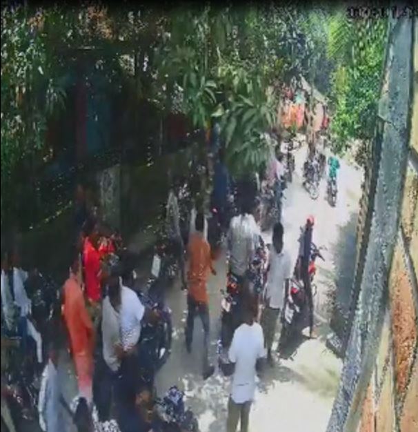 নাটোরে প্রয়াত সাবেক প্রতিমন্ত্রী আব্দুল কুদ্দুসের বাড়িতে হামলা#সংবাদ শৈলী