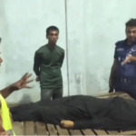 চার বছরের সন্তানকে স্টেশনে রেখে ট্রেনের নিচে ঝাঁপ দিলেন মা