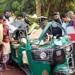 গাজীপুরে সিএনজি-কাভার্ডভ্যান সংঘর্ষ, মা-ছেলেসহ নিহত ৩