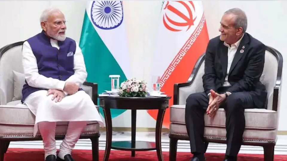 হরমুজ খুলে দেওয়ার আহ্বান, মোদির সঙ্গে পেজেশকিয়ানের বৈঠক