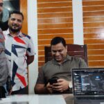 নাটোরের কাপড়ের দোকান মিলল জার্মান পর্যটকের ল্যাপটপ!