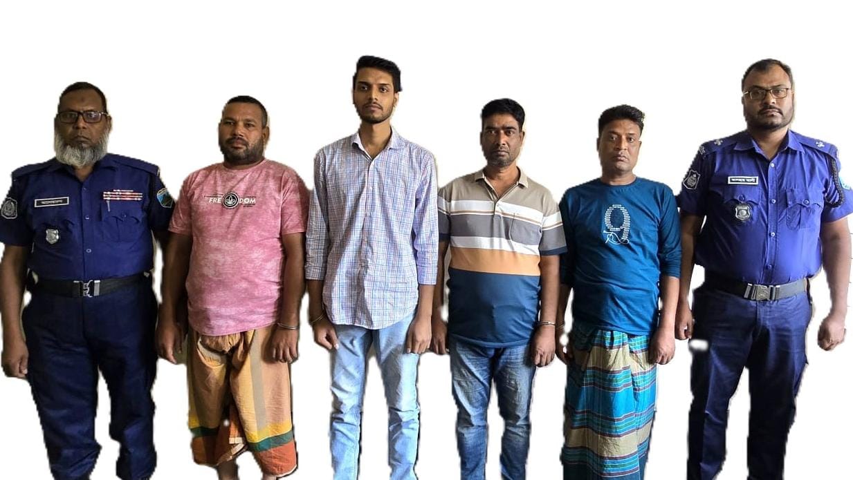 লালপুরে সন্ত্রাসবিরোধী আইনের মামলায় আ.লীগের চার নেতা-কর্মী গ্রেপ্তার