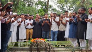 শাকিল হত্যার বিচার নিশ্চিতের আশ্বাস ছাত্রদল নেতাদের, পরিবারের পাশে প্রতিমন্ত্রী পুতুল